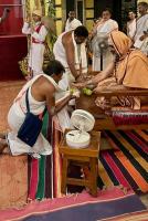 HH Swamiji felicitates artistes and Math Staff
